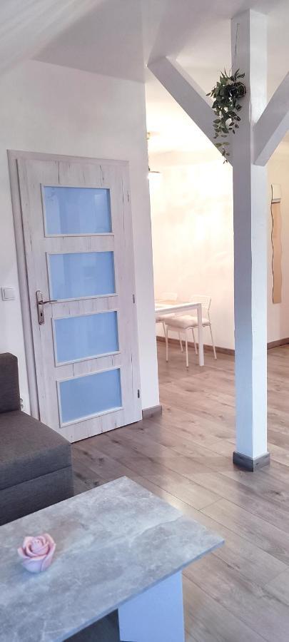 Apartman - Cafe Princ Pod Hradem Wifi, Klima ชเติร์นแบร์ก ภายนอก รูปภาพ