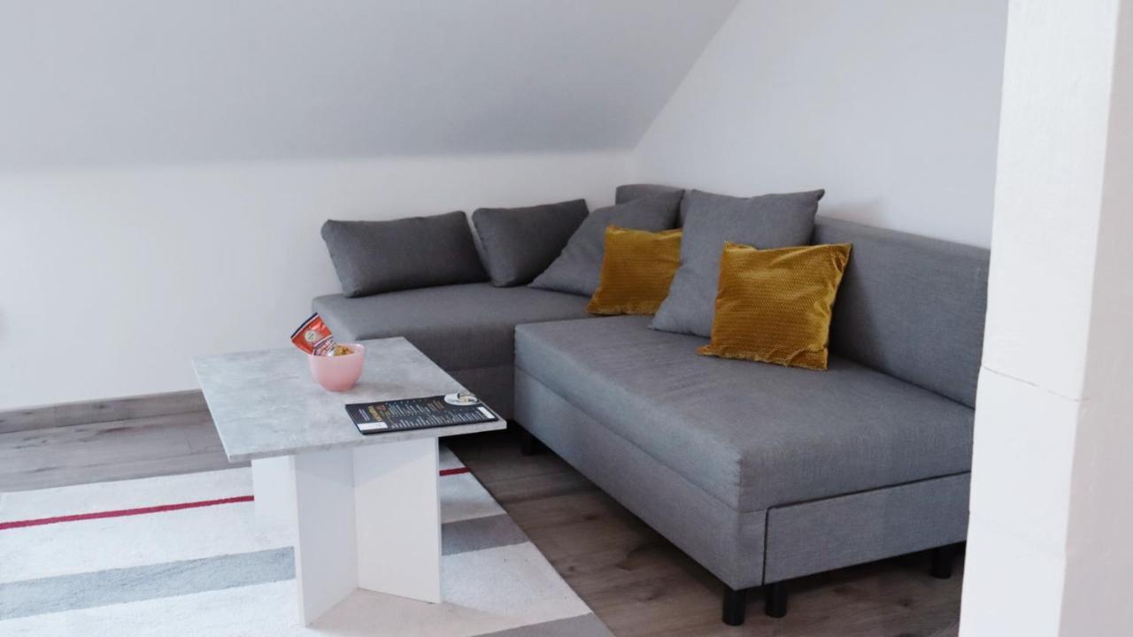Apartman - Cafe Princ Pod Hradem Wifi, Klima ชเติร์นแบร์ก ภายนอก รูปภาพ