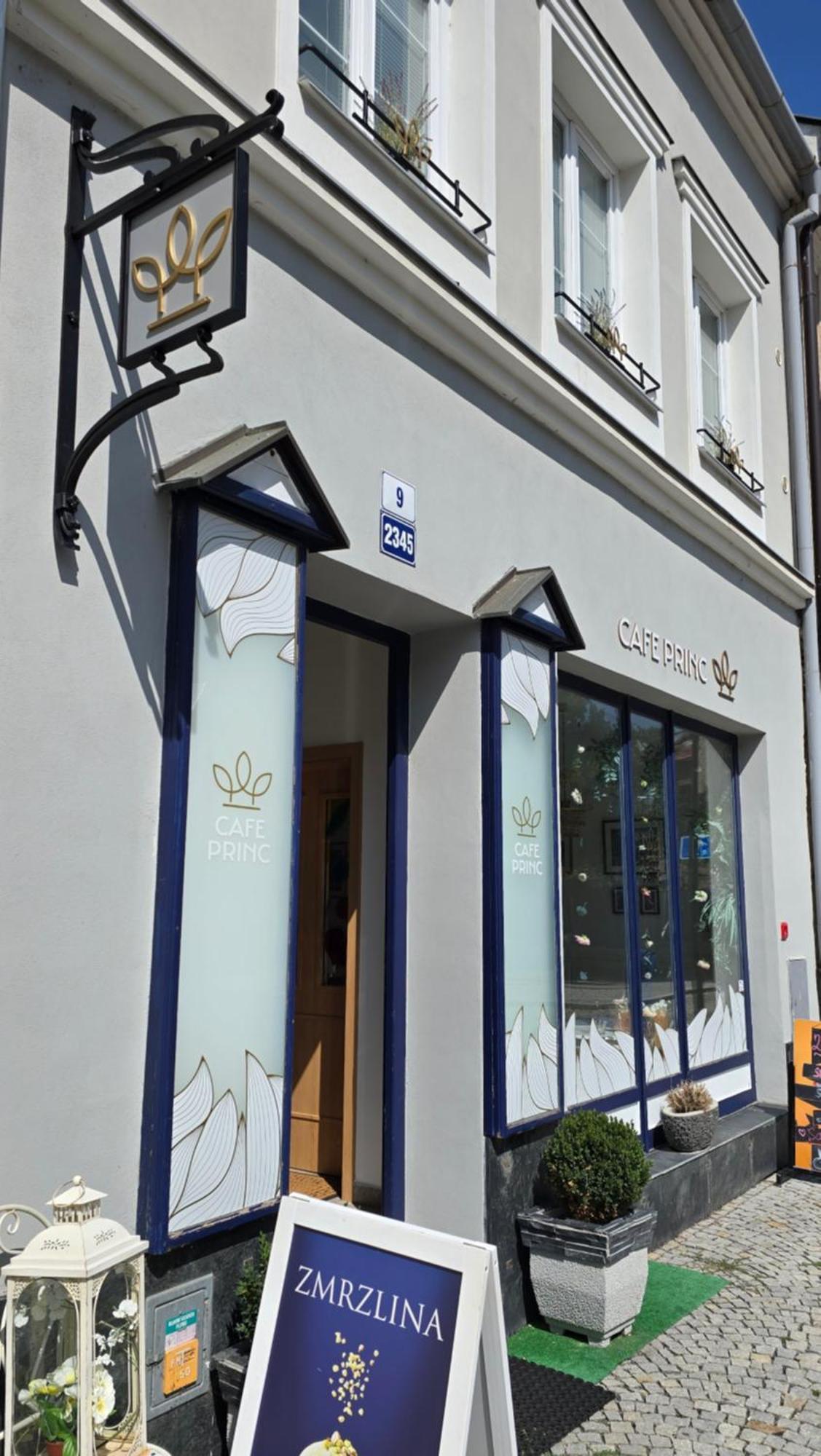 Apartman - Cafe Princ Pod Hradem Wifi, Klima ชเติร์นแบร์ก ภายนอก รูปภาพ
